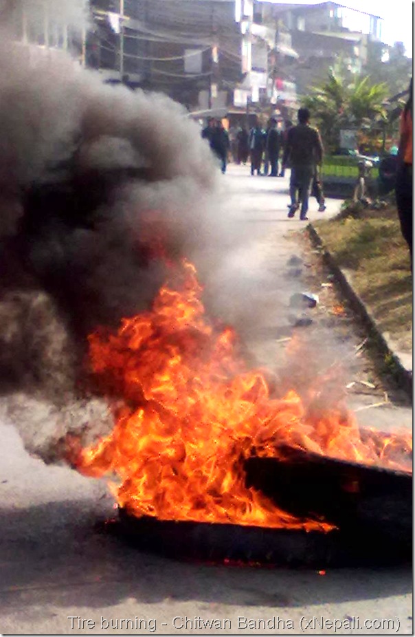 Chitwan_bandha_tire_burning (4)